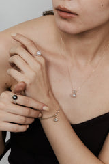 Pearl Oval Bold Ring - PRMAL