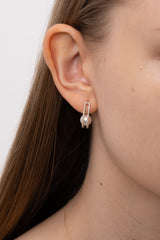 Double Lift Pearl Earring