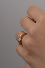 Facet 1ct Emerald Ring - PRMAL