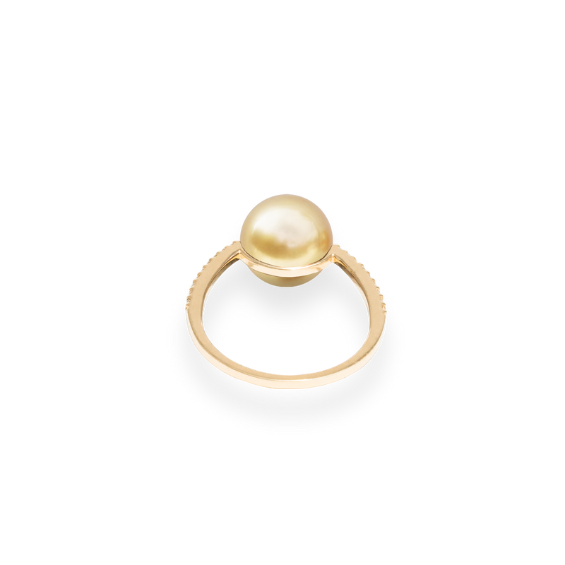 Golden Pearl Oval Ring