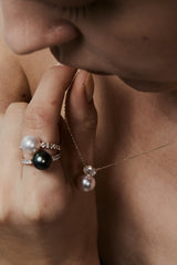 Black Pearl Oval Bold Ring - PRMAL