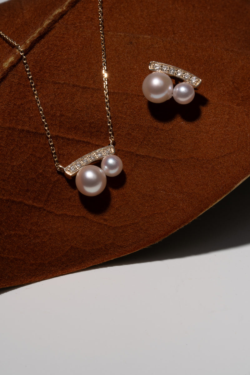 Drop Twin Pearl Necklace