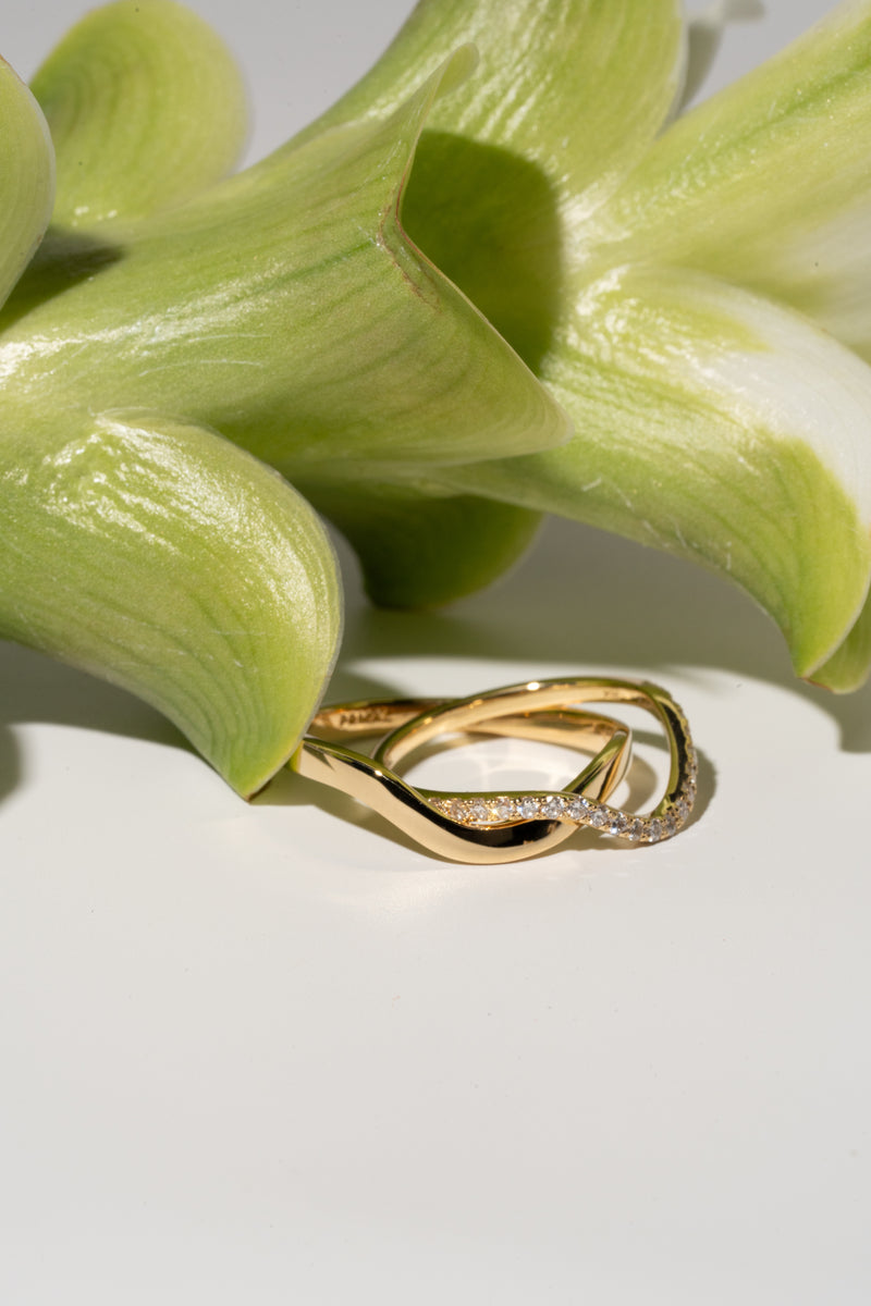 Patra Wave Gold Ring - PRMAL