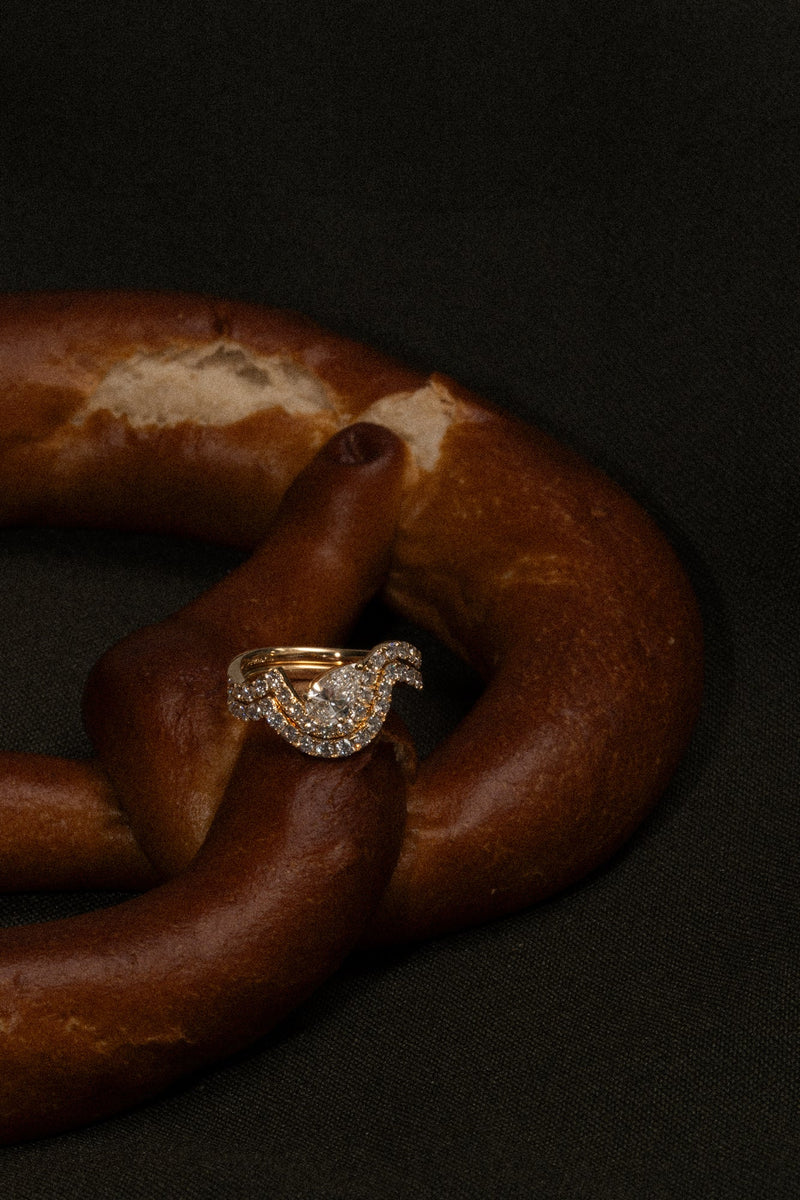 Cross Wave Ring [Bridal Edition] - PRMAL