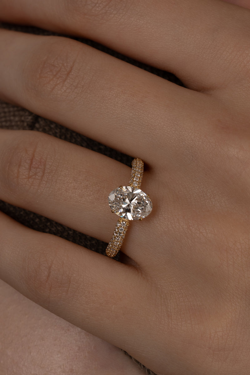 Infinity Hug Pave Ring [Oval] - PRMAL