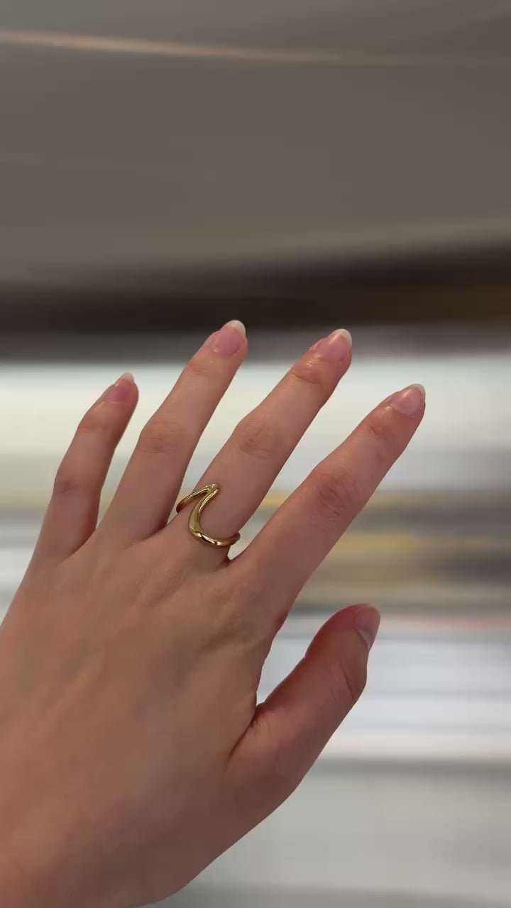 Massive Wave Bold Ring - PRMAL