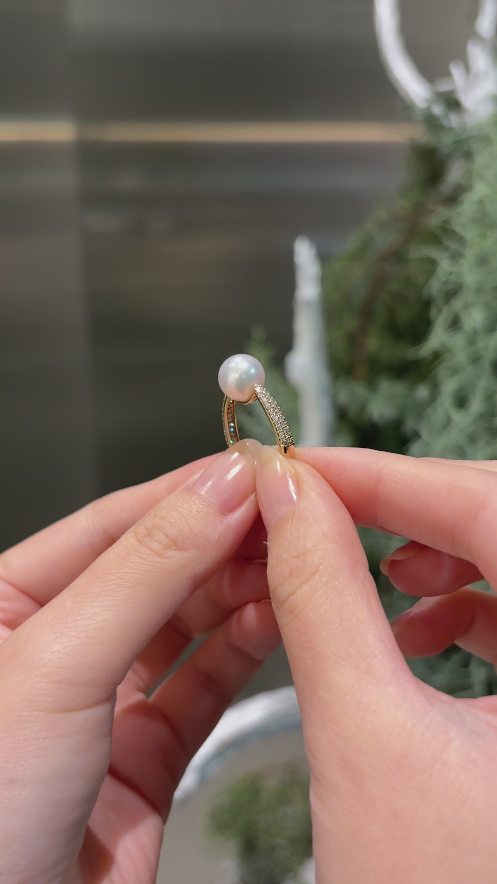 Pearl Oval Dome Ring - PRMAL