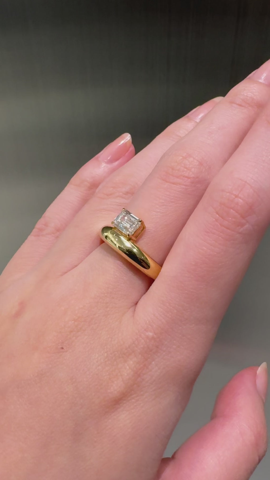 iframe-staff-shot-EG012TE10A_VIDEO