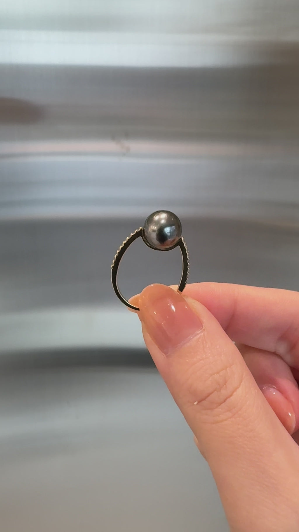 Black Pearl Oval Ring - PRMAL