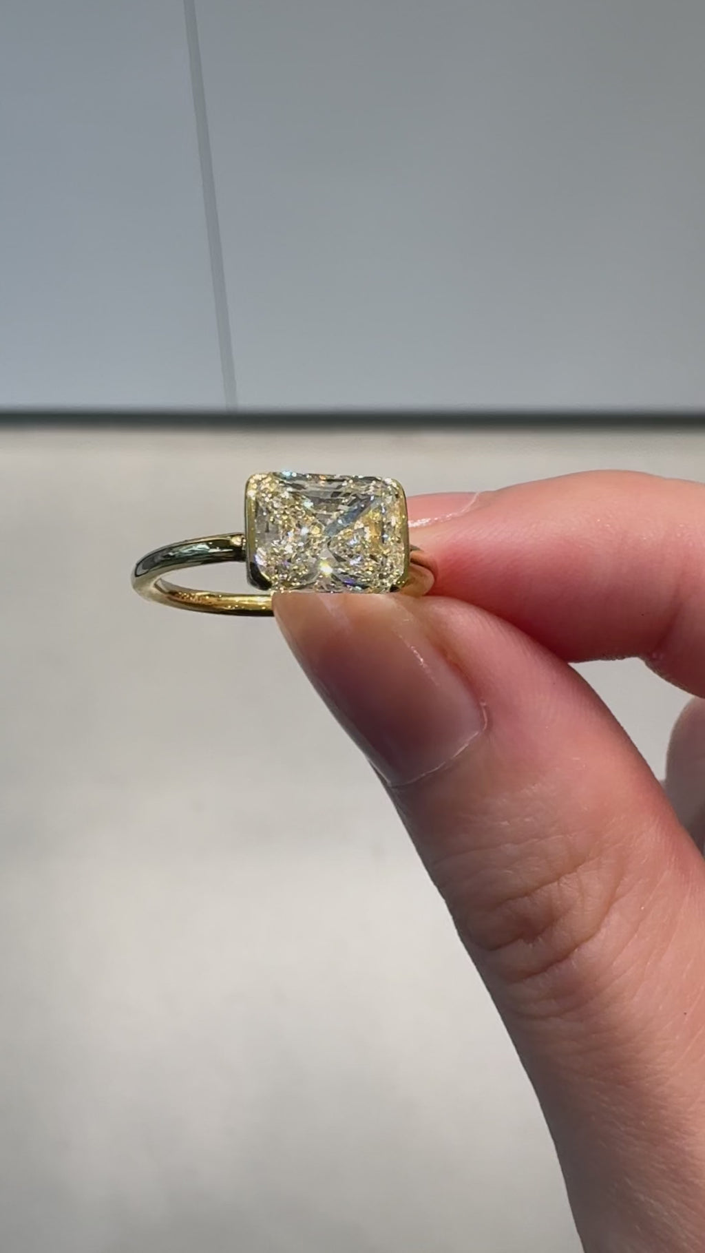 iframe-staff-shot-EG016TD20A_VIDEO