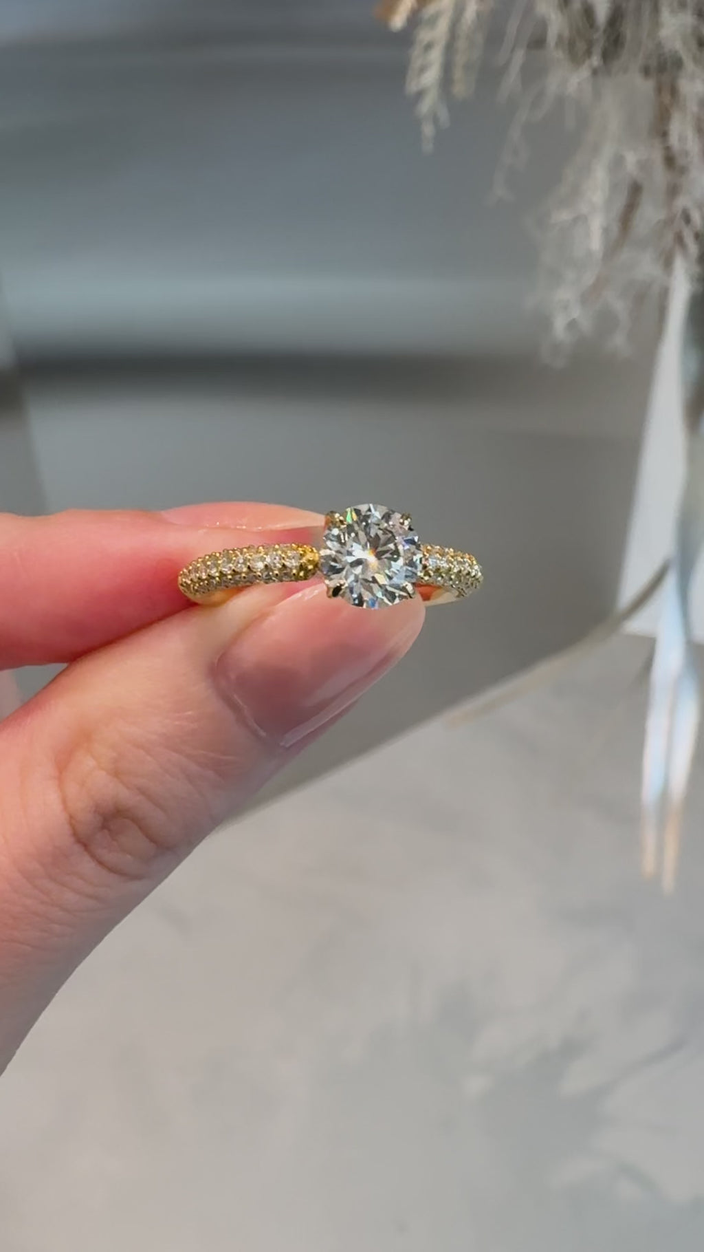 iframe-staff-shot-EG015TR10A_VIDEO