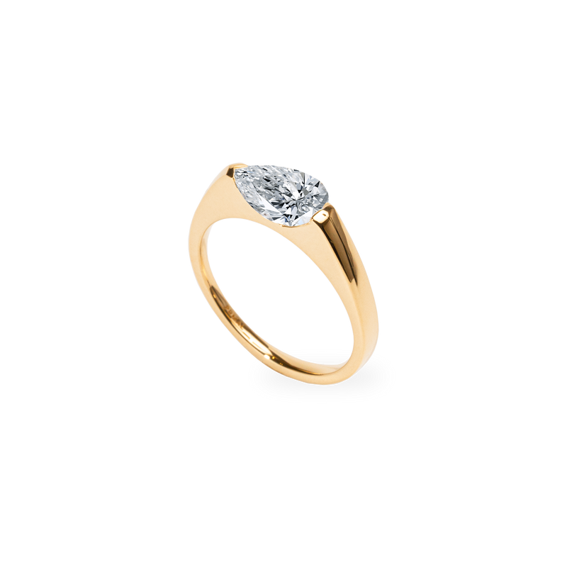 Facet 1ct Pear Ring [Bridal Edition] - PRMAL