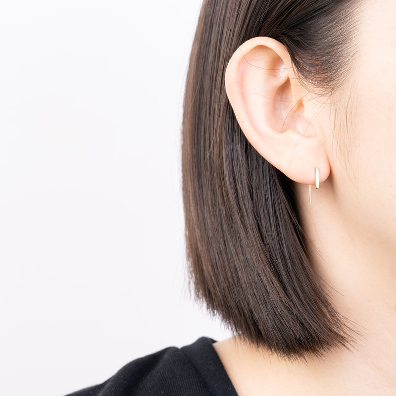 Line Tail Earring - PRMAL