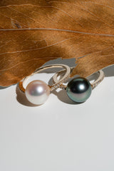 Black Pearl Oval Ring - PRMAL