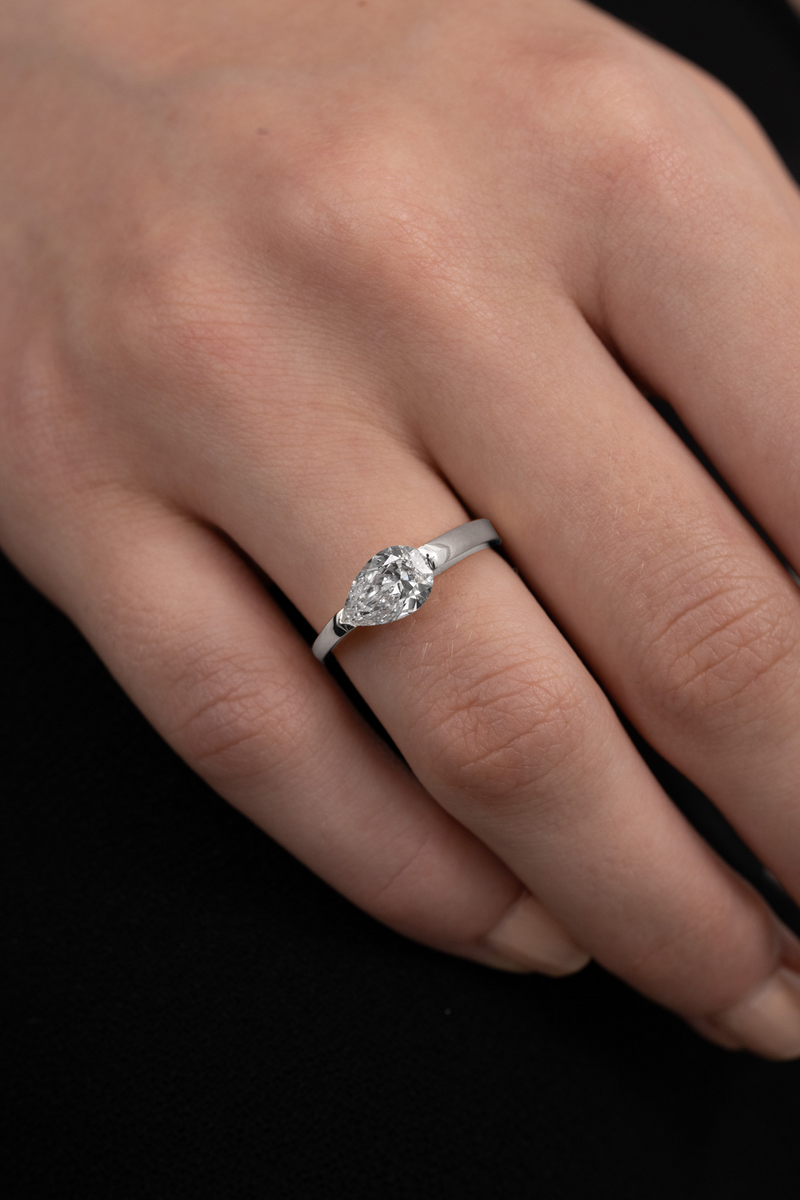 Facet 1ct Pear Ring [Bridal Edition] - PRMAL