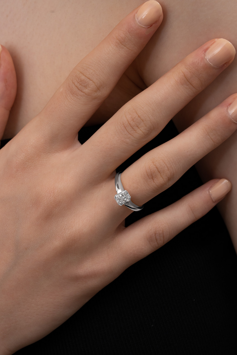 Facet 1ct Radiant Ring [Bridal Edition] - PRMAL