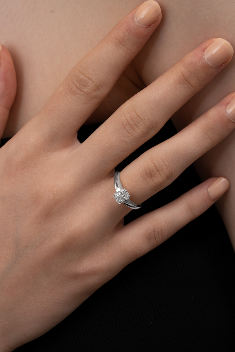 Facet 1ct Radiant Ring [Bridal Edition]