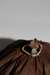 1ct Pear Wave Ring [Bridal Edition] - PRMAL