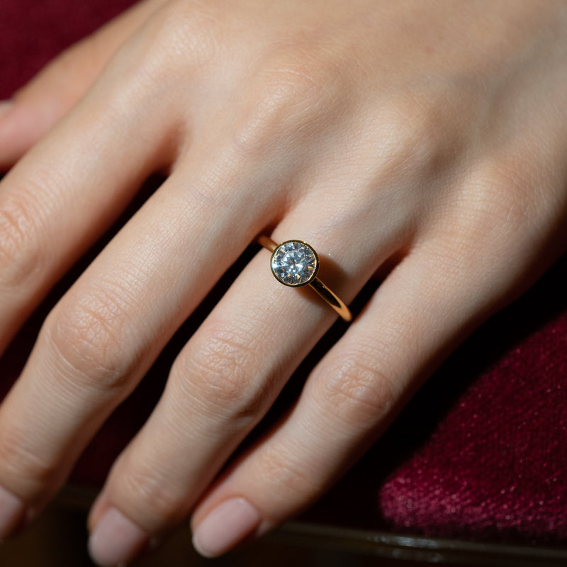 Ceira Bezel Bold Plain Ring - PRMAL